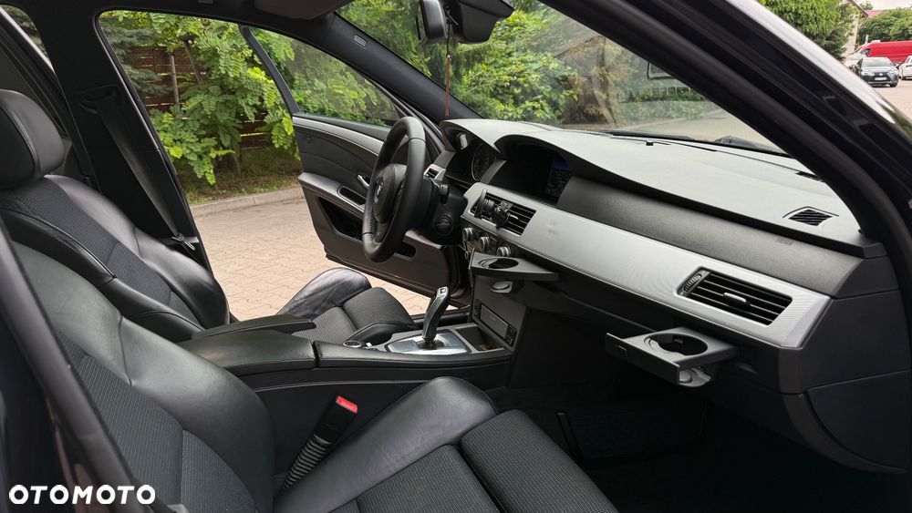 BMW Seria 5 - 24
