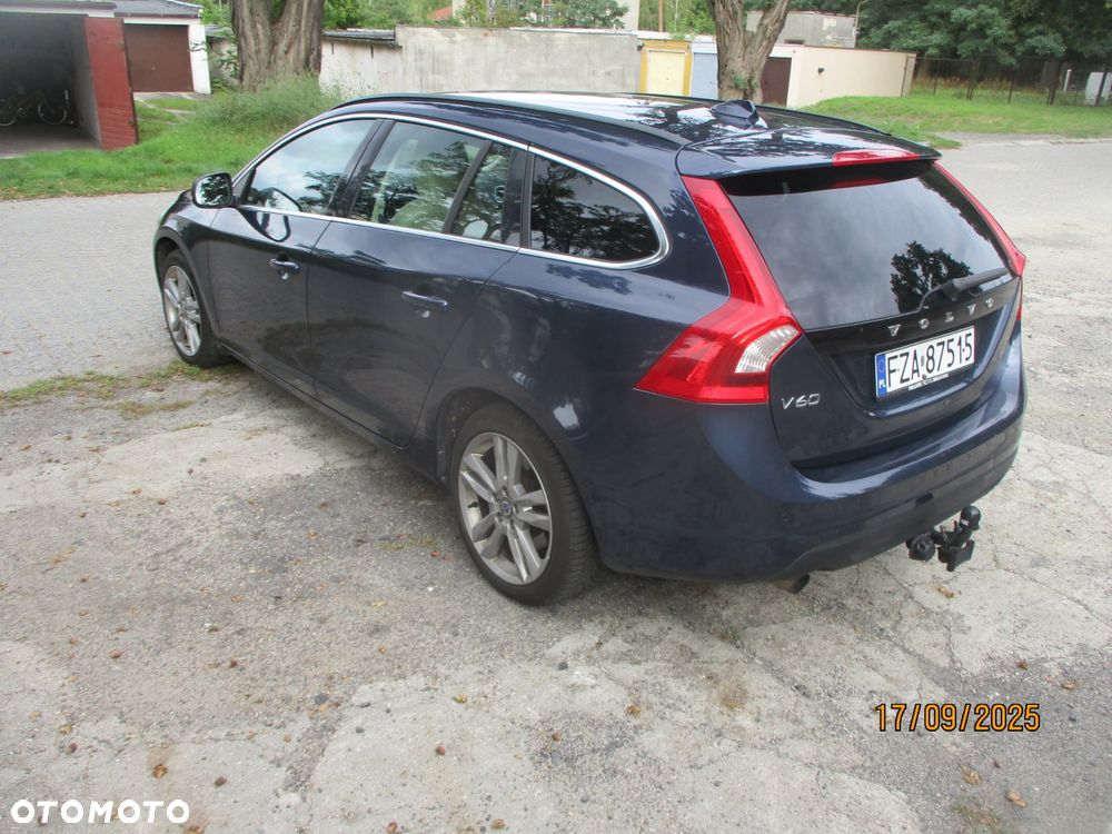 Volvo V60 D3 Summum - 3