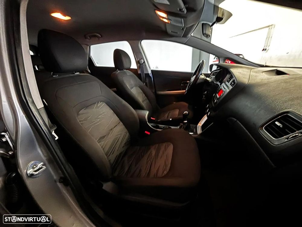 Kia Ceed SW 1.4 CRDi - 17