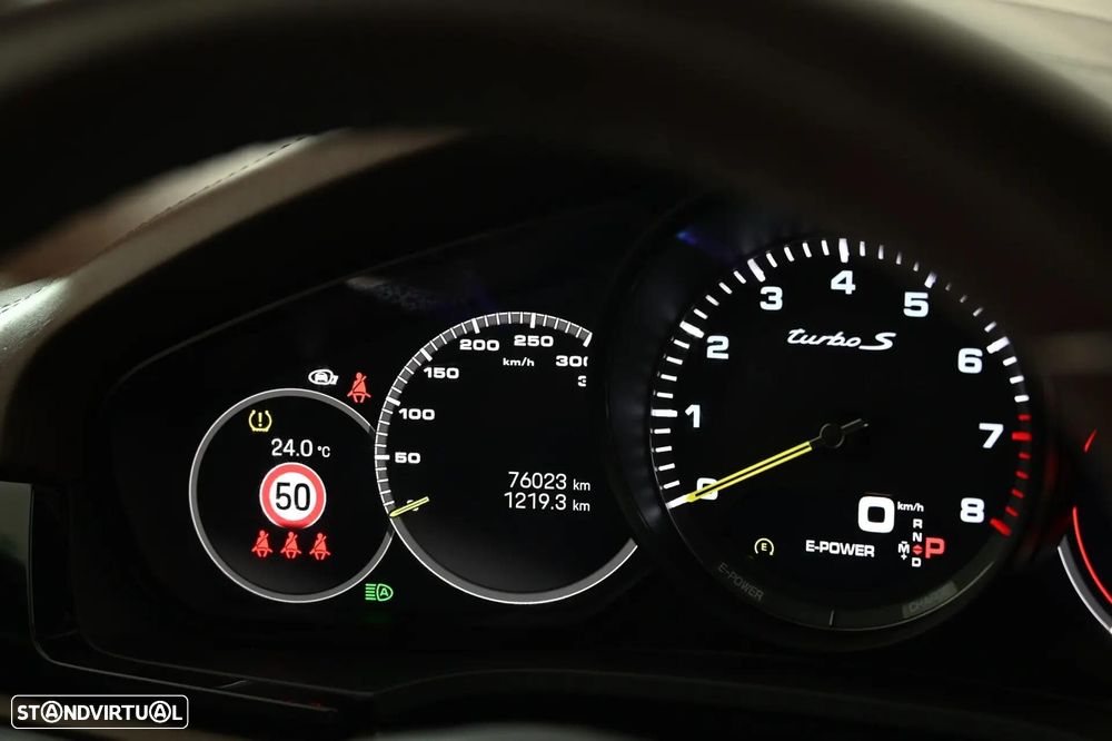 Porsche Cayenne Turbo S E-Hybrid - 17
