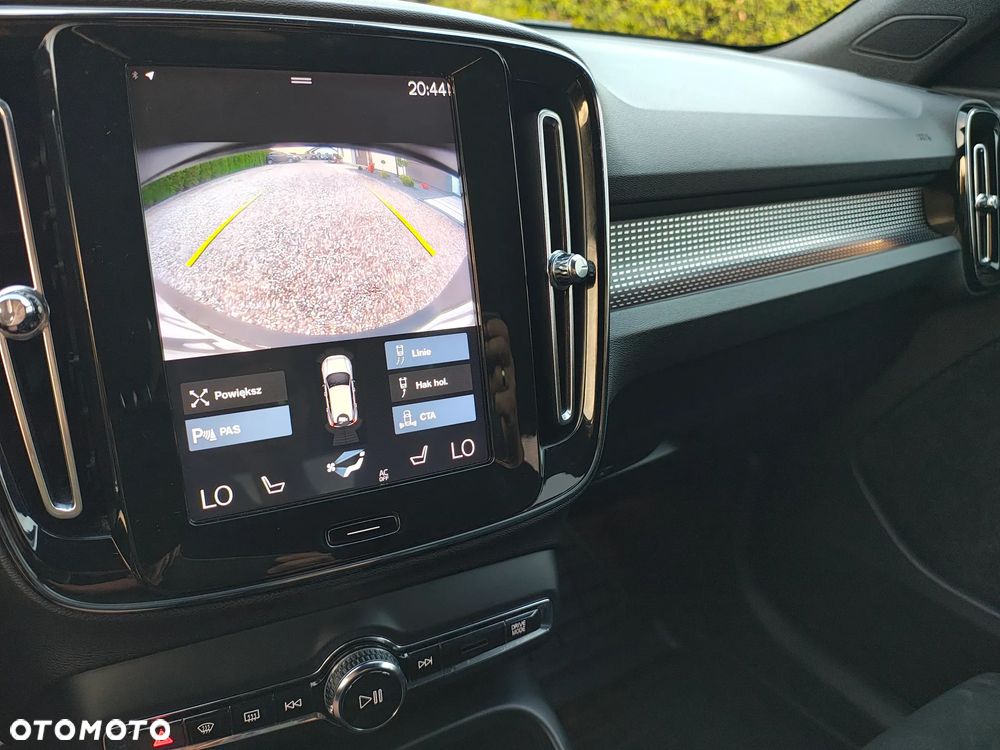 Volvo XC 40 D4 AWD Geartronic R-Design - 41