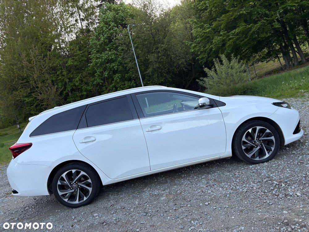 Toyota Auris 1.6 D-4D Edition-S - 16