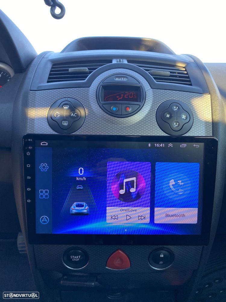 Renault Mégane 1.5 dCi Confort Privilège - 10