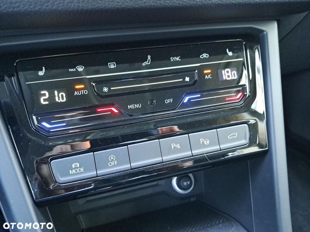 Volkswagen Touran - 37