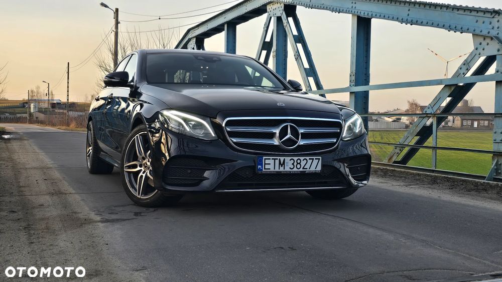 Mercedes-Benz Klasa E 220 d 4-Matic 9G-TRONIC - 21