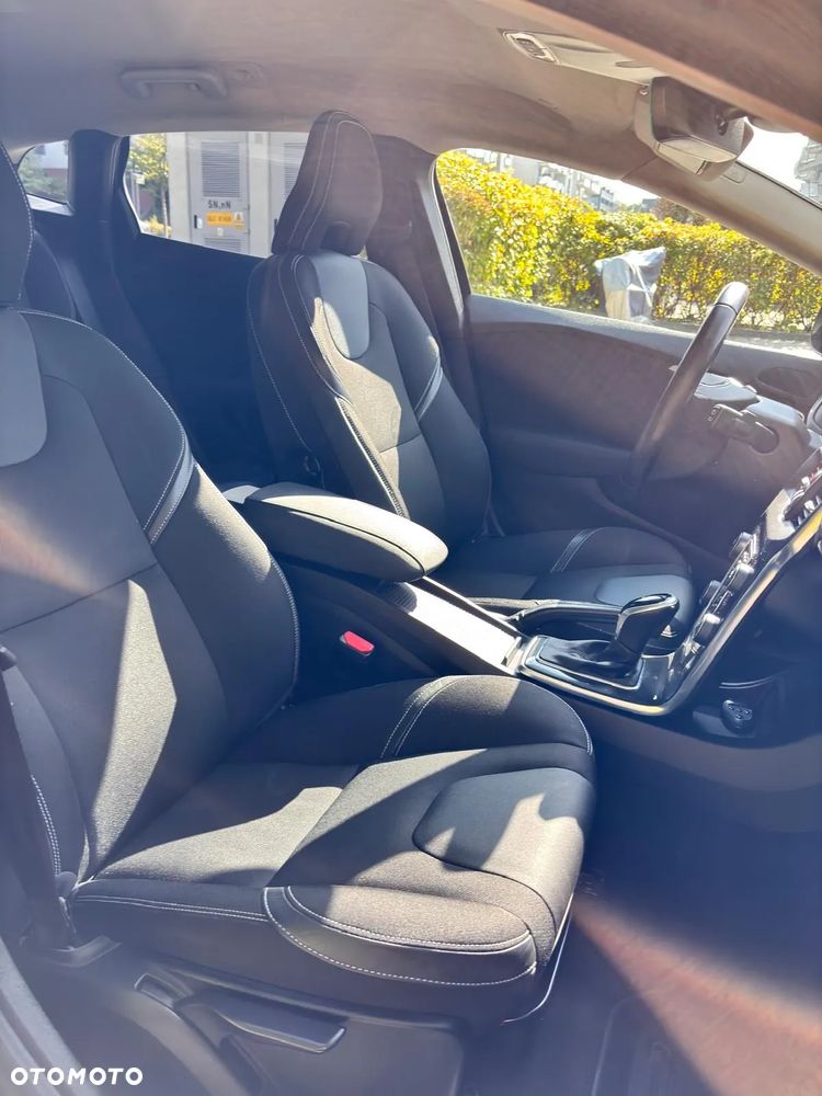Volvo V40 D4 Geartronic Summum - 27