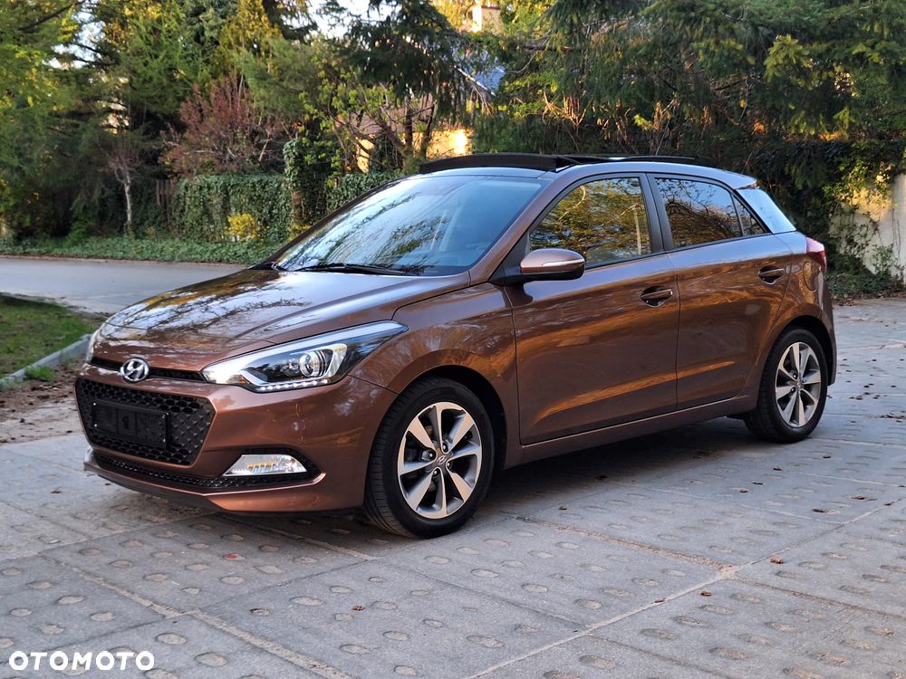Hyundai i20 1.4 YES Gold - 10