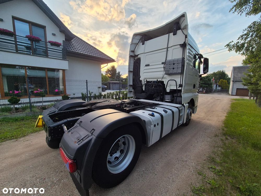 MAN TGX - 8