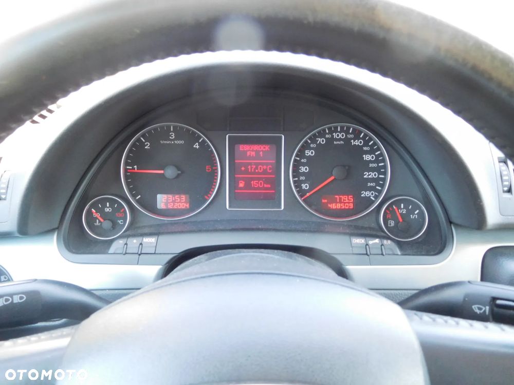 Audi A4 Avant 2.0 TDI DPF - 11