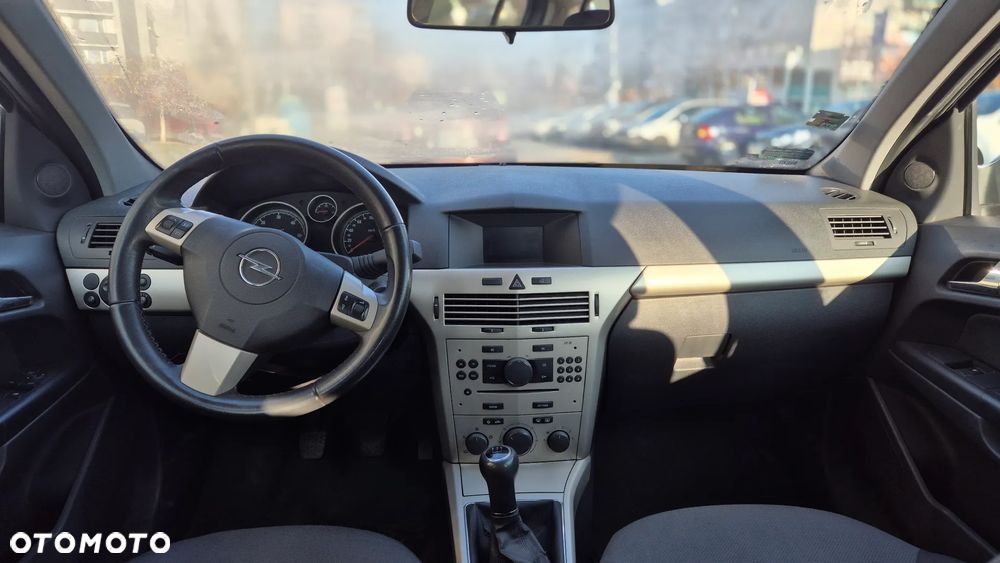 Opel Astra 1.7 CDTI Enjoy - 10