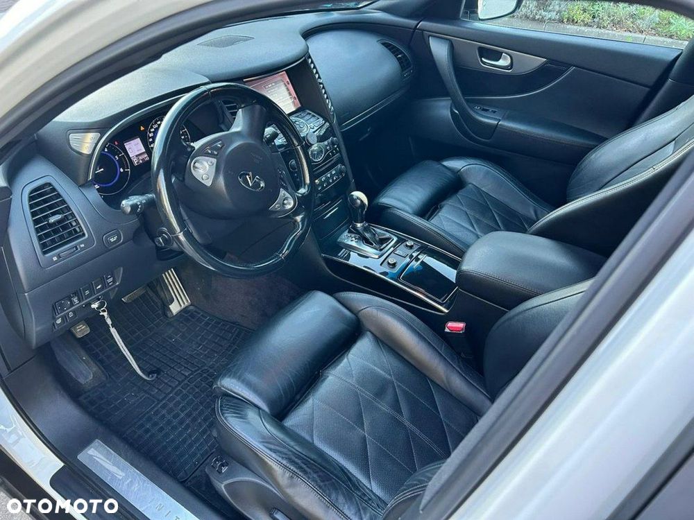 Infiniti FX - 24