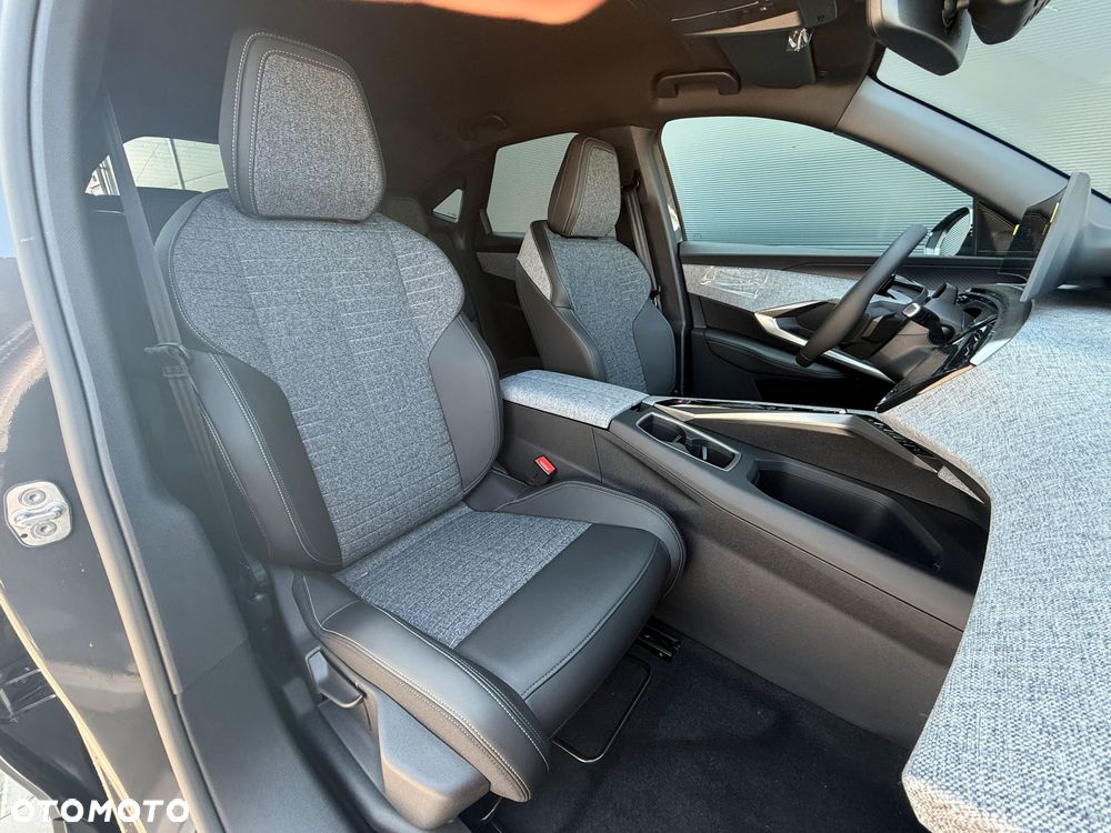 Peugeot 408 - 9
