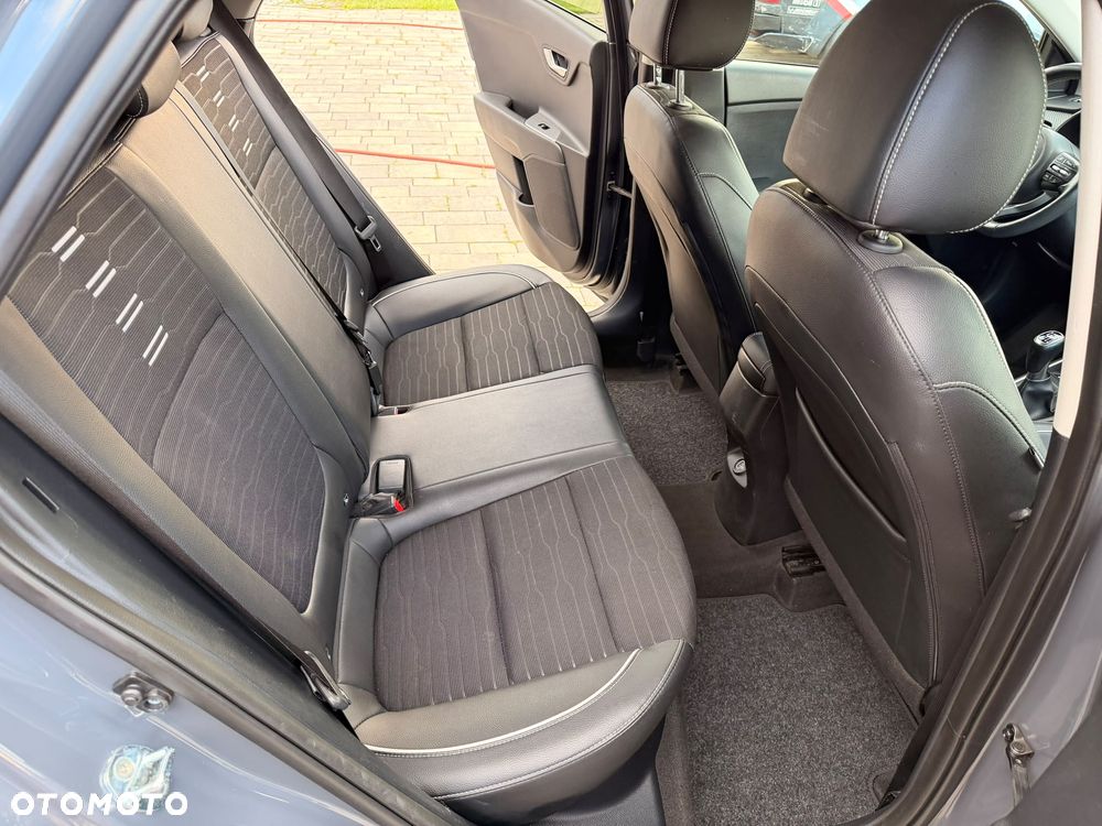 Kia Stonic 1.0 T-GDI MHEV GT Line - 17