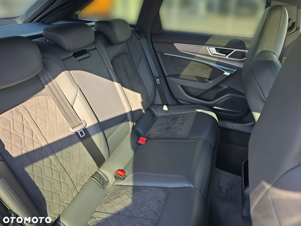 Audi RS6 Avant TFSI mHEV Quattro Tiptronic - 11