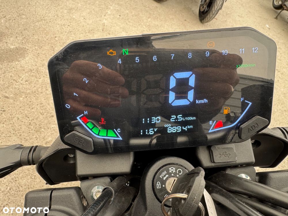 VOGE R125 - 15