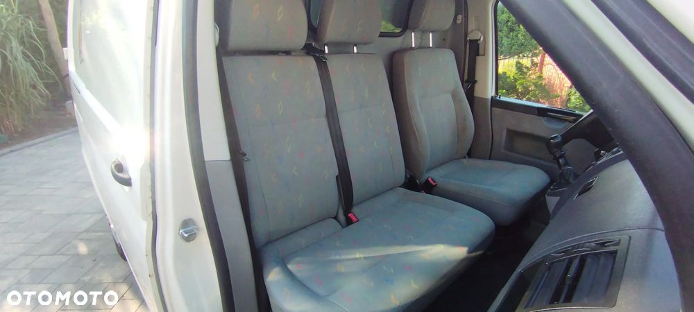 Volkswagen Transporter T5 - 12