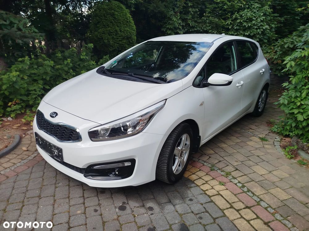 Kia Ceed - 15