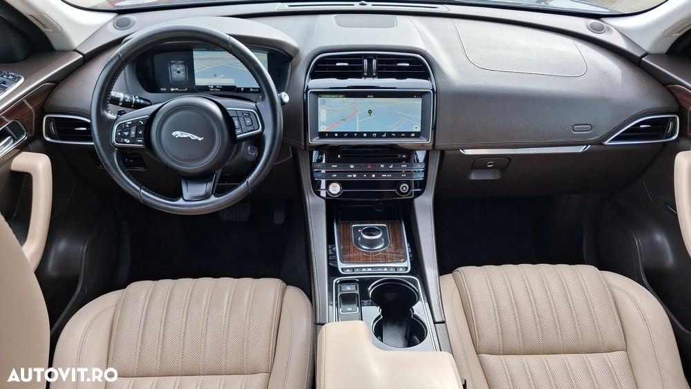 Jaguar F-Pace 20d AWD Aut. Portfolio - 8