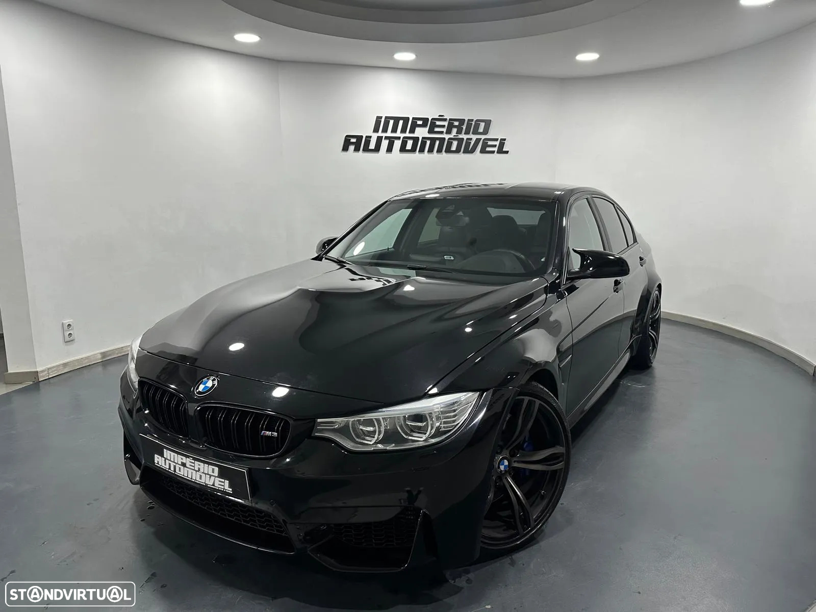 BMW M3 Auto - 3