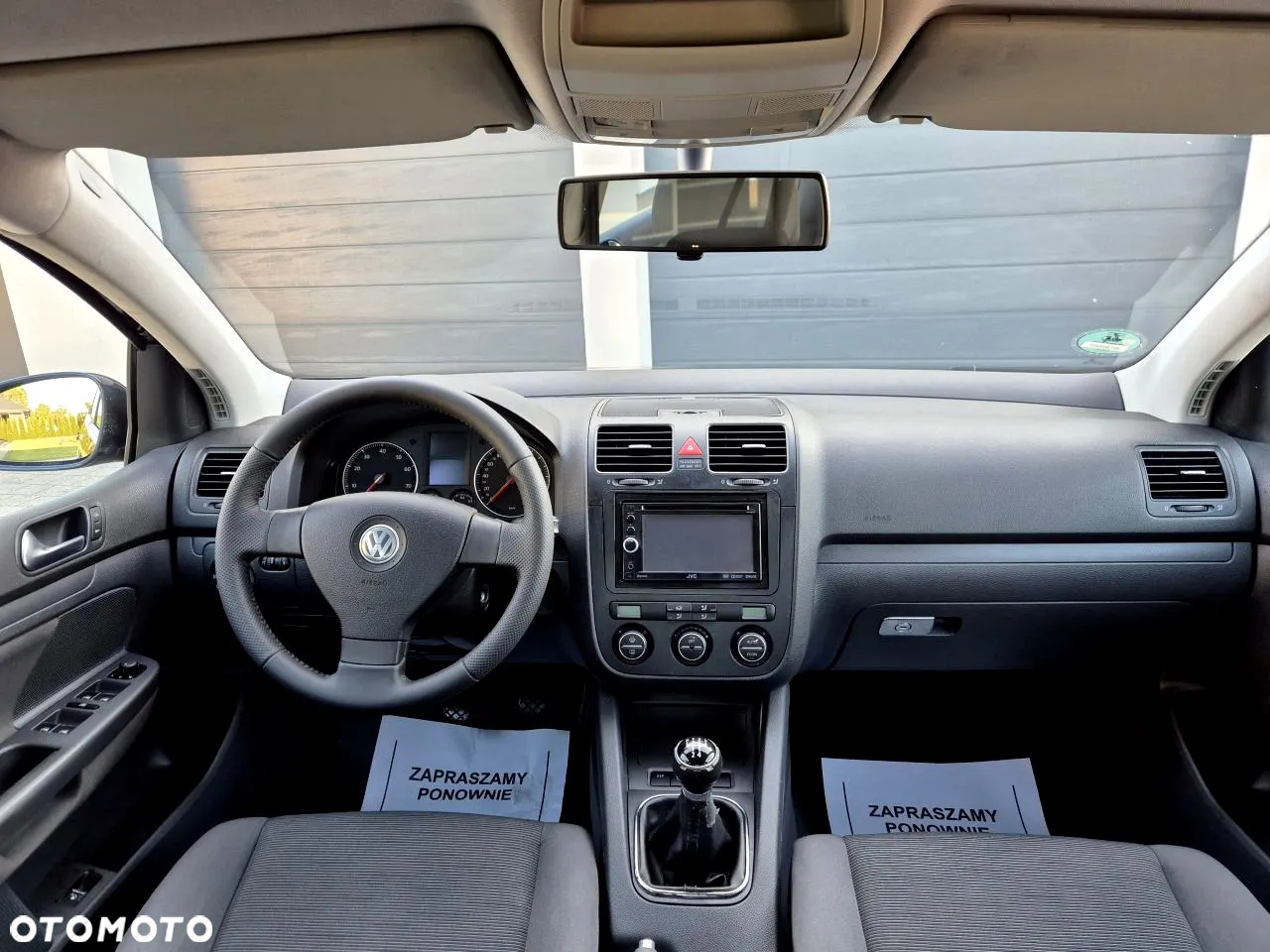 Volkswagen Golf - 28