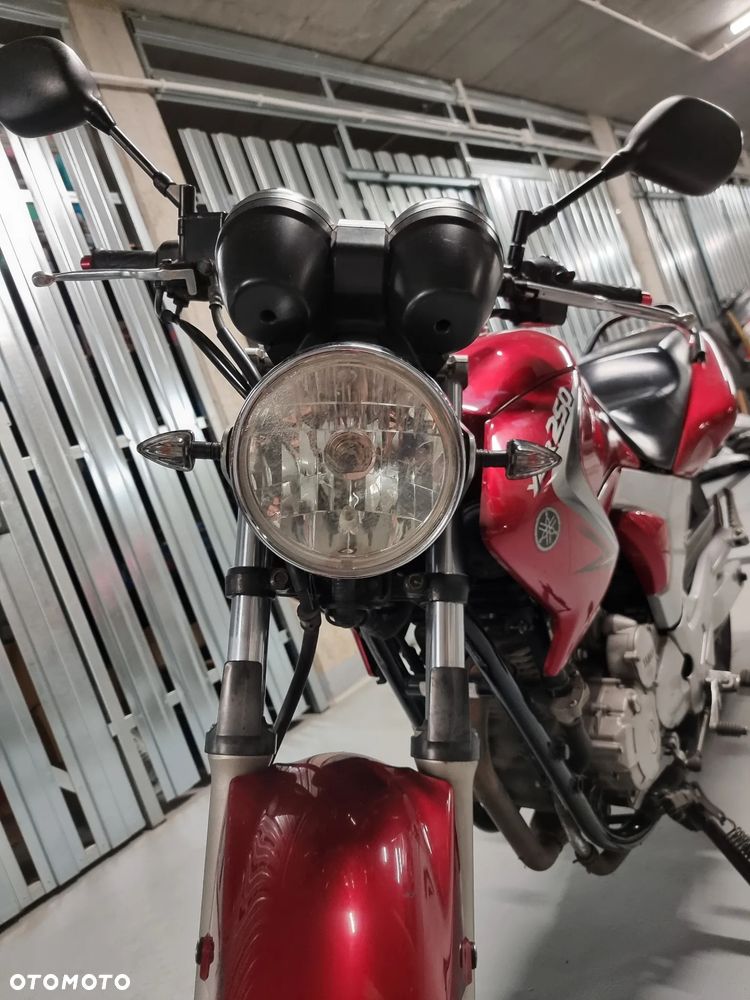 Yamaha YBR - 17
