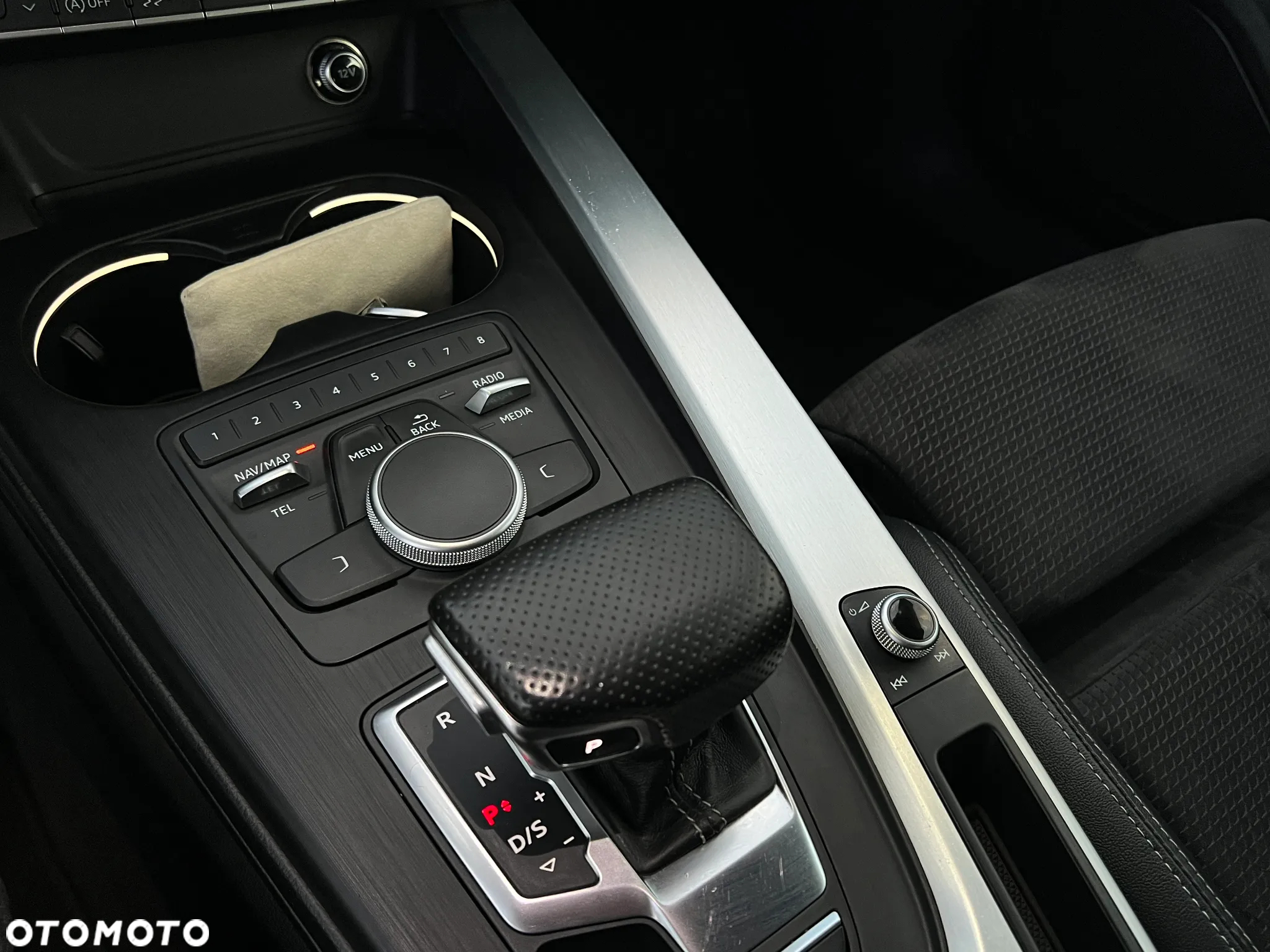 Audi A4 2.0 TDI Sport S tronic - 22