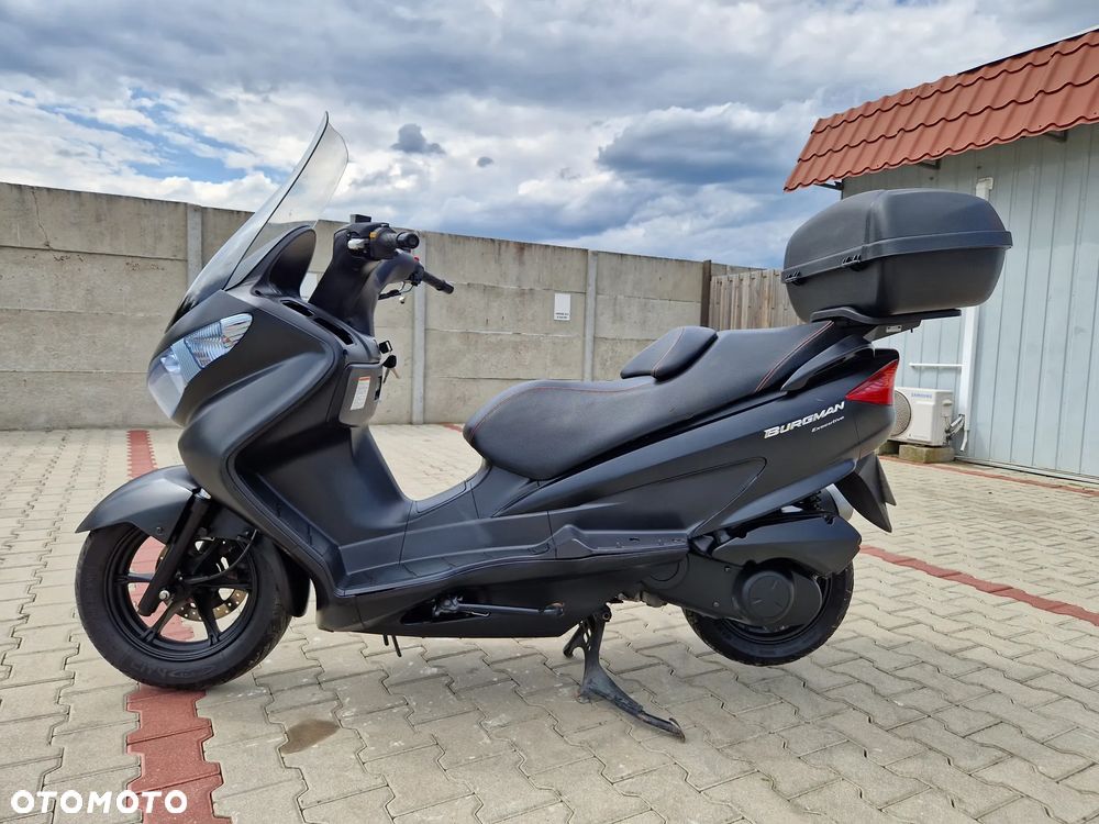 Suzuki Burgman - 9