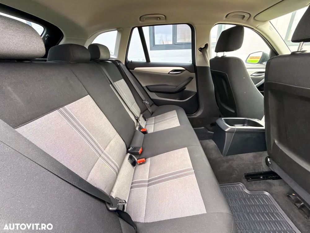 BMW X1 xDrive20d Sport Line - 17