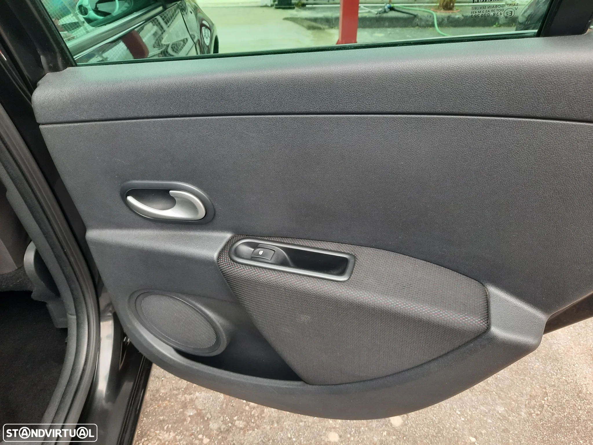 Renault Clio 1.5 dCi Dynamique - 14