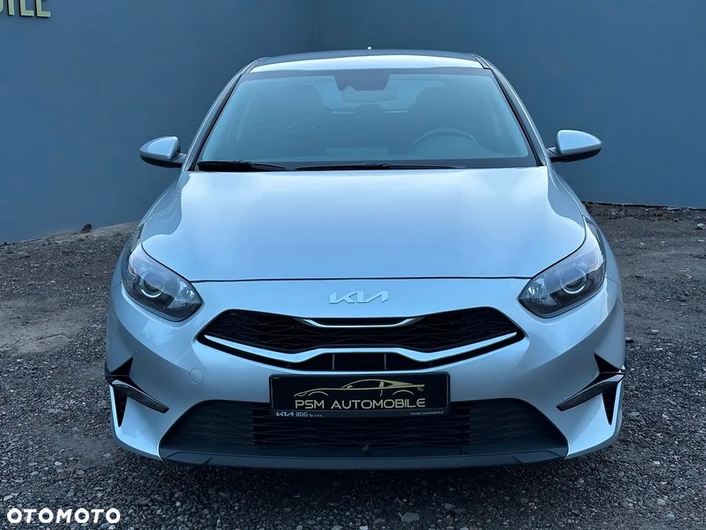 Kia Ceed 1.5 T-GDI M - 6