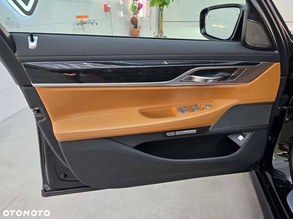 BMW Seria 7 730d xDrive - 13