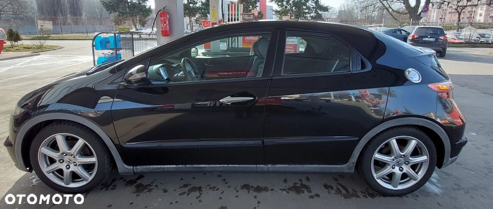 Honda Civic 1.8 Executive - 1