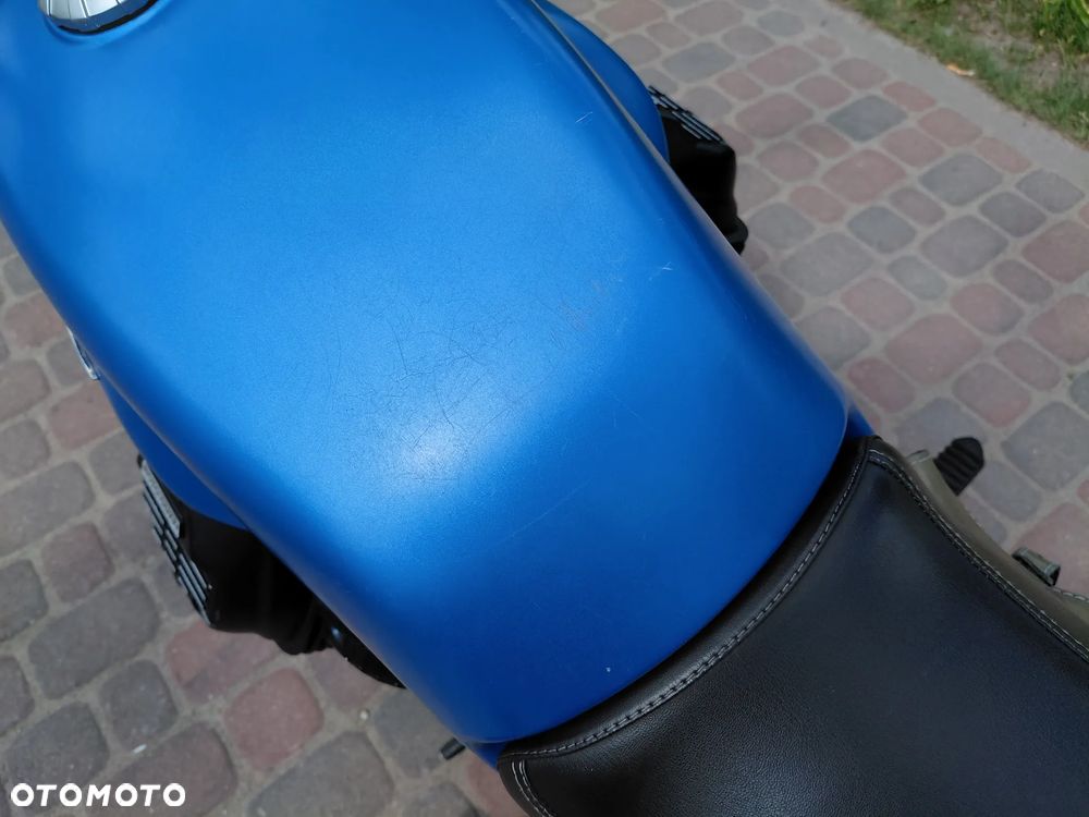 Moto Guzzi V7 - 16