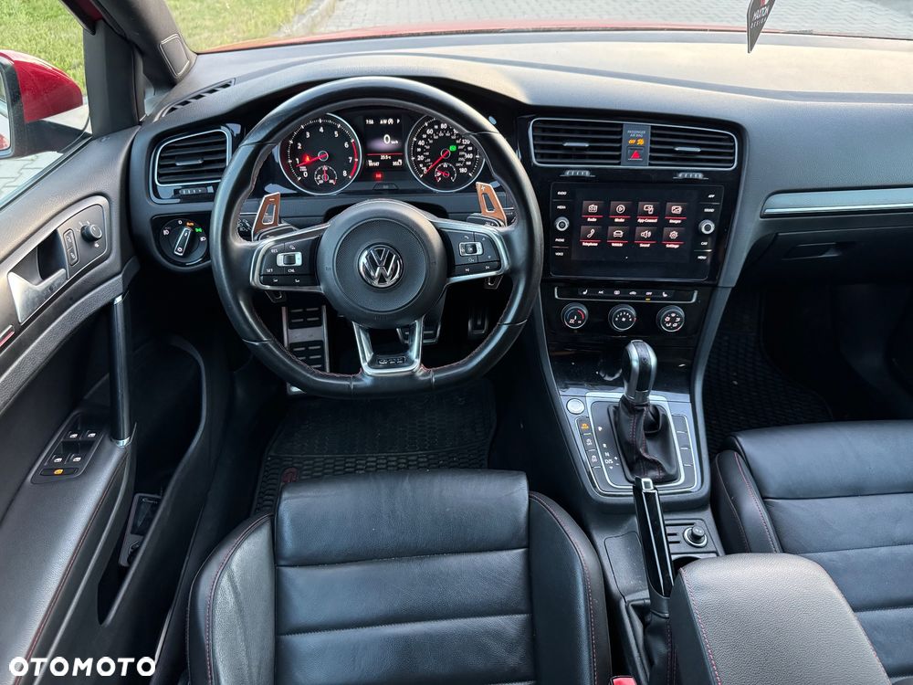 Volkswagen Golf - 7