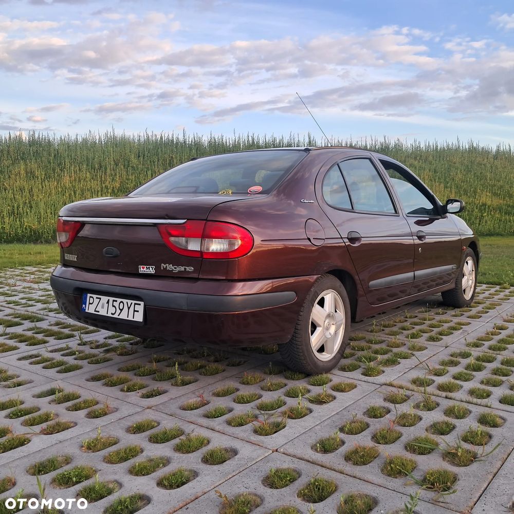 Renault Megane 1.6 - 5