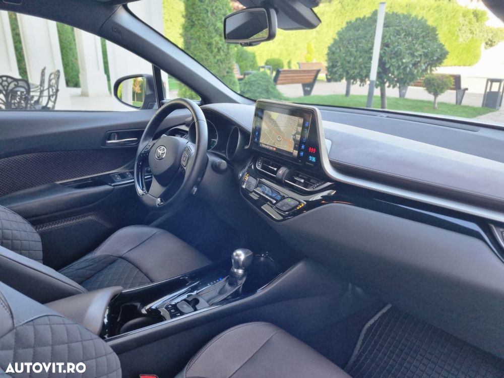 Toyota C-HR 1.8 HSD 4x2 CVT C-ult LED - 9