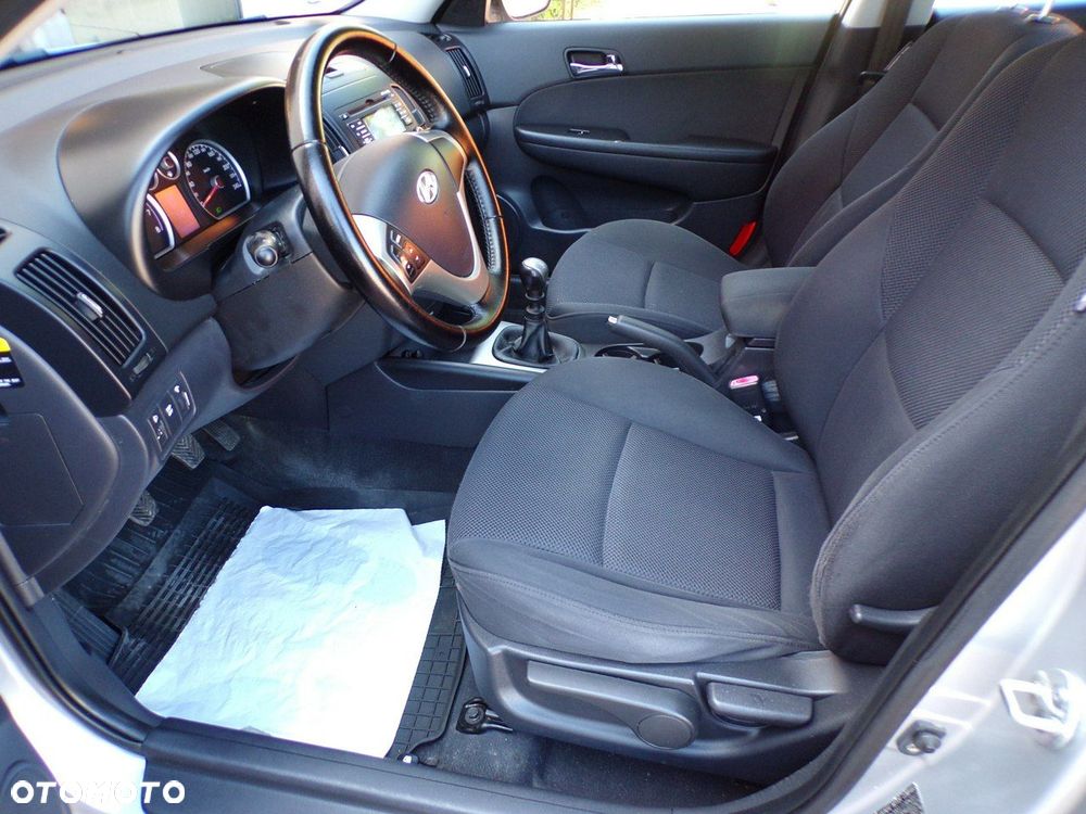 Hyundai i30 - 19