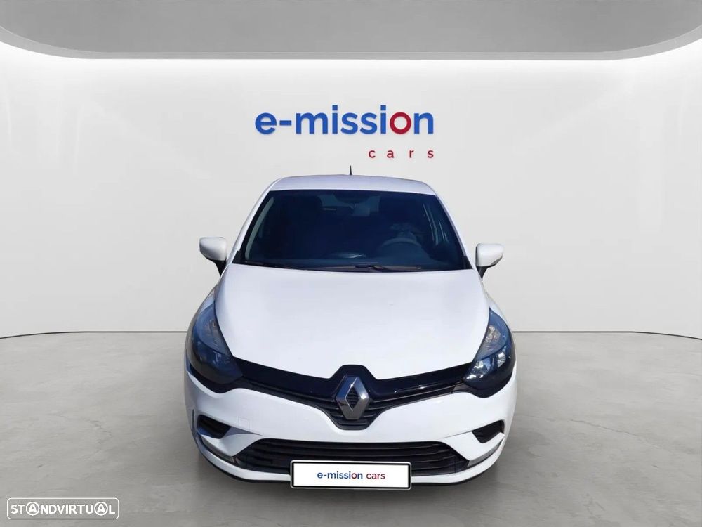 Renault Clio - 8