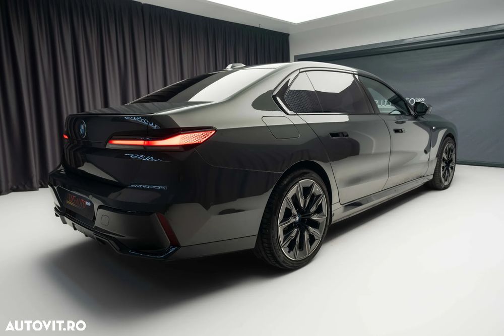 BMW i7 - 3