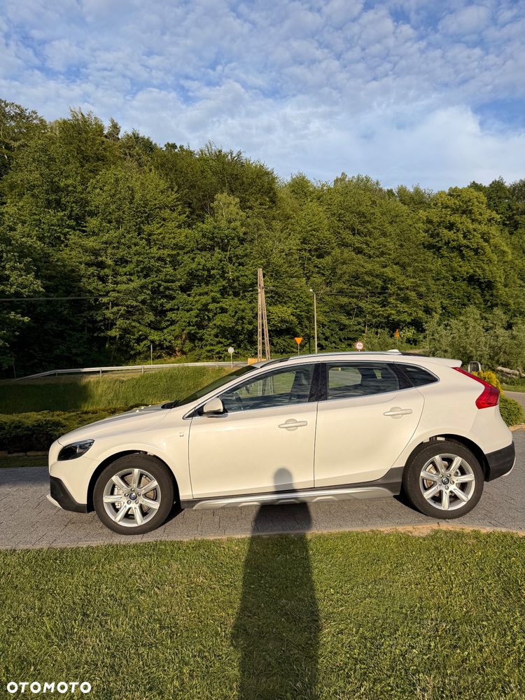 Volvo V40 D2 Drive-E Ocean Race - 3
