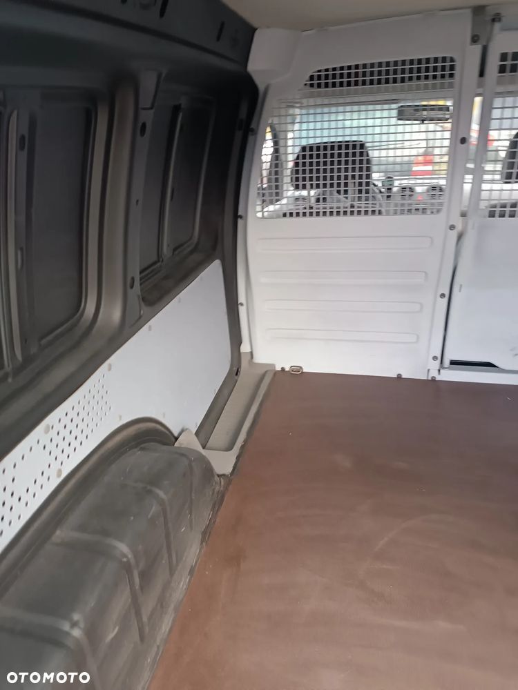 Volkswagen Caddy Mixt - 16