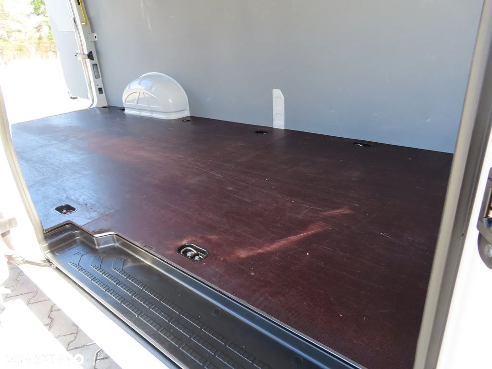 Volkswagen Crafter 35 BiTDI 2.0 177 KM AUTOMAT 8-Mio Furgon Blaszak L4H2 LONG MAX 4300 mm, Rozstaw Osi 4490 mm, Ładowność 1152 Kg GWARANCJA PRODUCENTA Stan Wizualny I Techniczny NOWY Tak Jak Z Taśmy Produkcyjnej Gotowy Dostępny OKAZJA POLECAM - 25