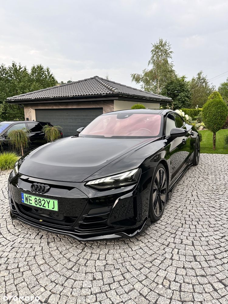 Audi e-tron GT - 15