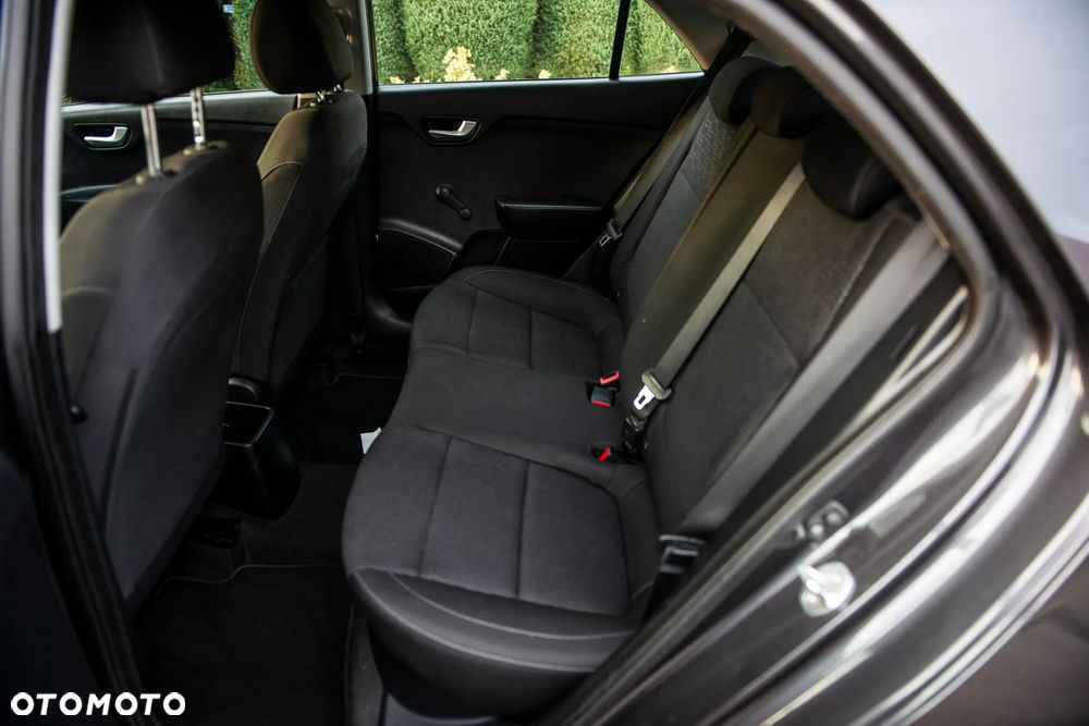 Kia Rio 1.2 L Business Line - 31