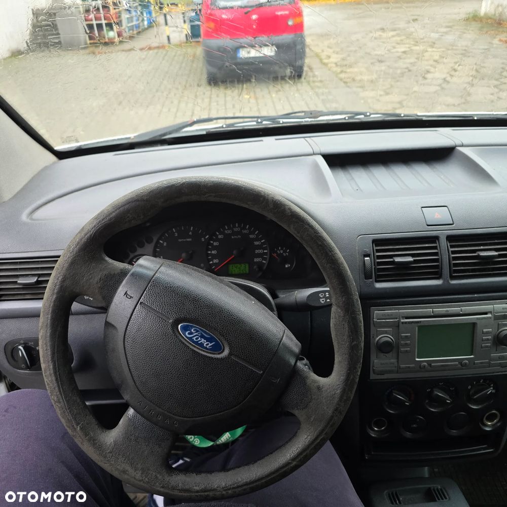 Ford Transit Connect - 6