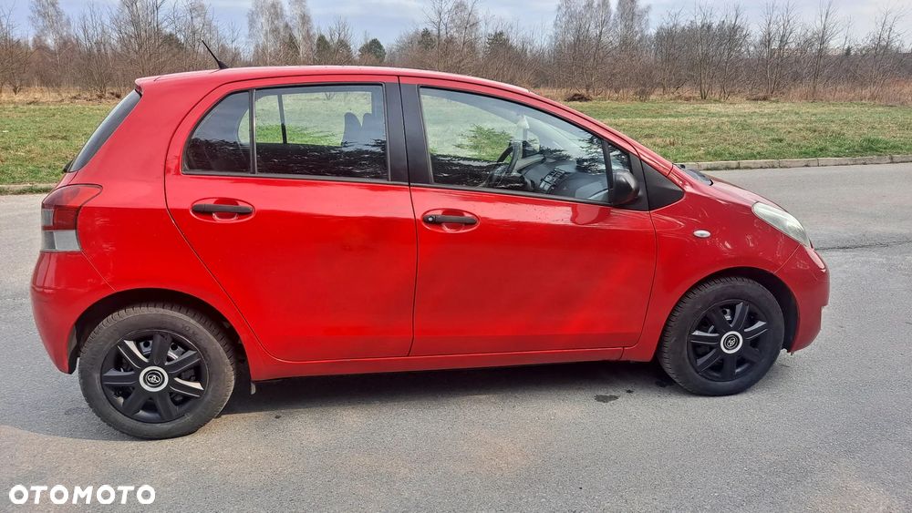Toyota Yaris 1.0 VVT-i - 7