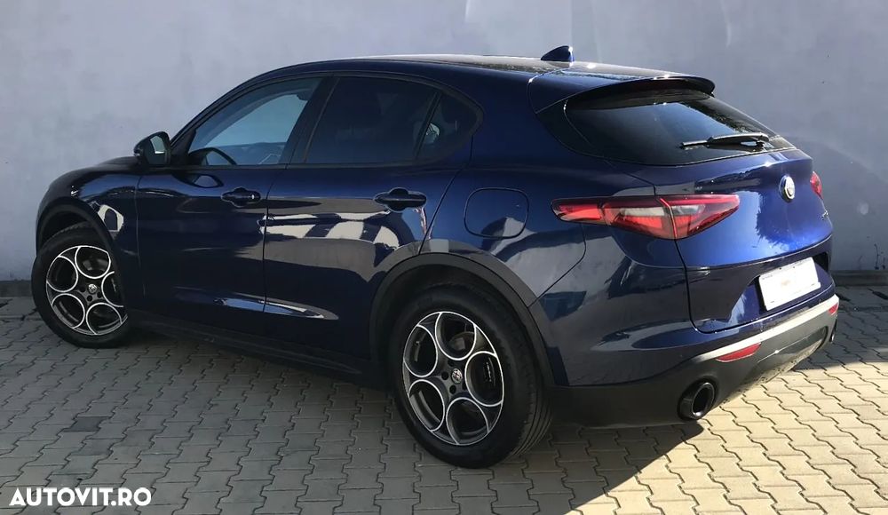 Alfa Romeo Stelvio 2.2 Diesel 16V AT8 Q4 Sprint - 4