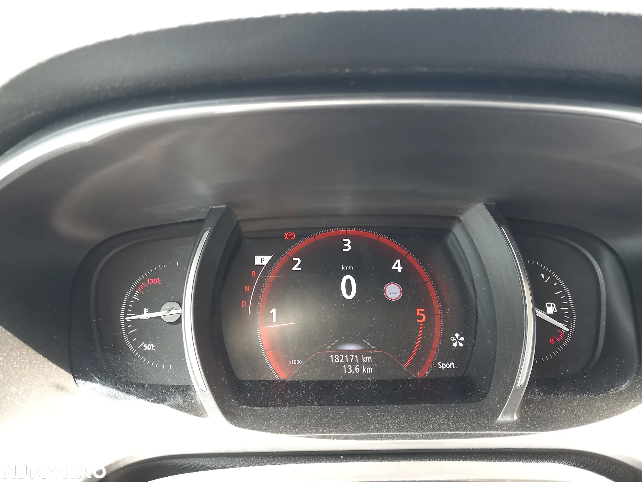 Renault Megane ENERGY dCi 110 EDC INTENS - 14