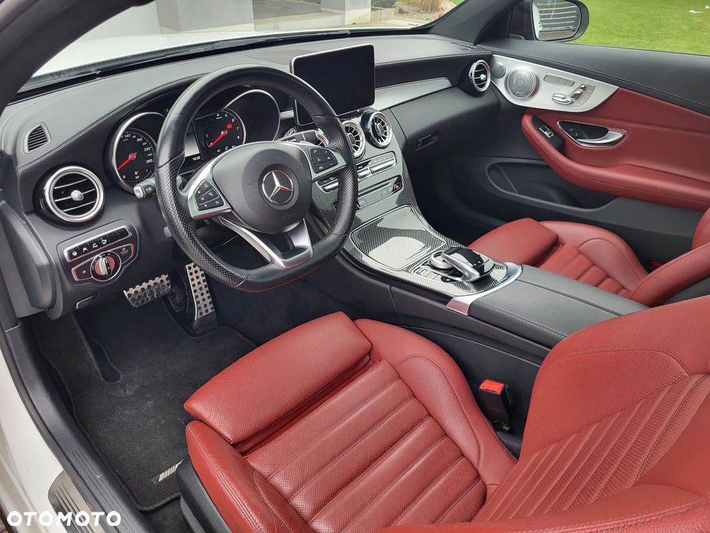 Mercedes-Benz Klasa C 300 4Matic 9G-TRONIC AMG Line Plus - 9