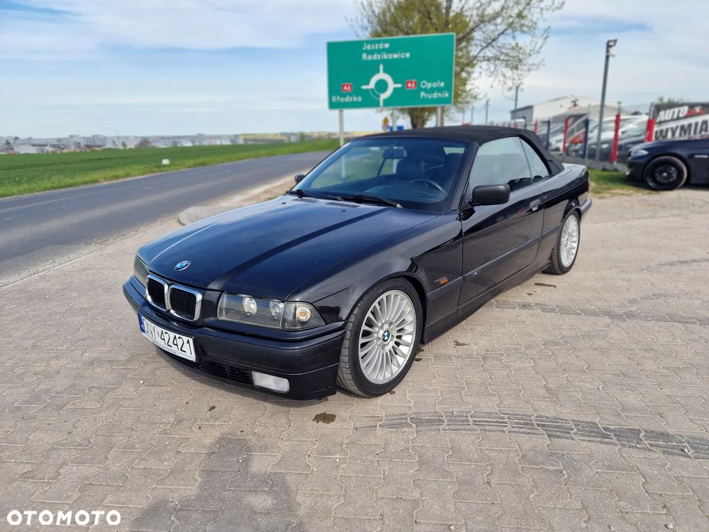 BMW Seria 3 328i - 1